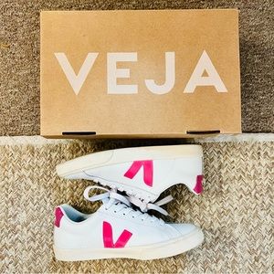 VEJA Esplar Mia Sneakers in Extra White Leather and Dark Pink Size 37 USA 6